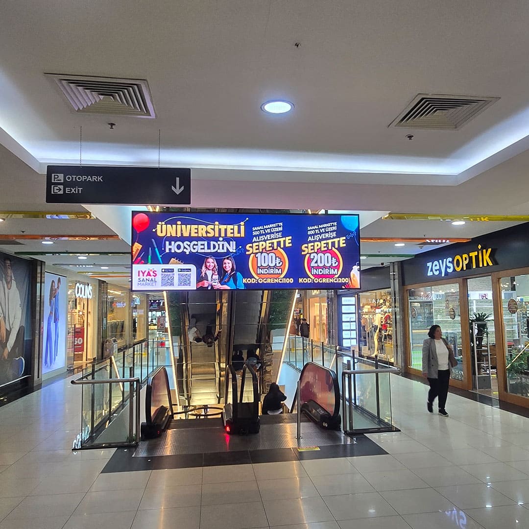 Iyaşpark Avm İç Led Panel Çift Yön